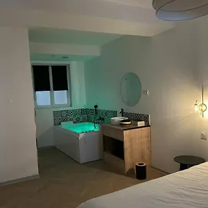 2 Pers-couteliers-centre Appartement